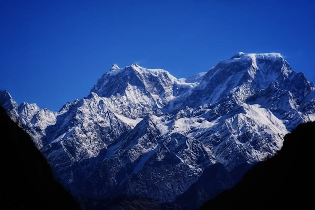 How to go to Auli on the Himalayan hills in Chamoli district of Uttarakhand